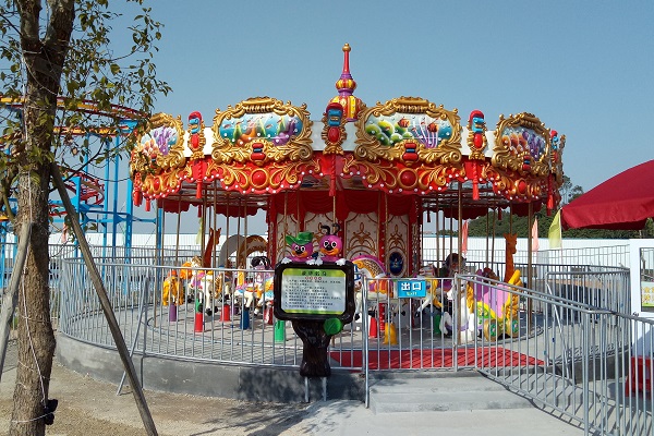 Should You Choose a Vintage Style Carousel for a Historic District, Resort, or Modern Theme Park?